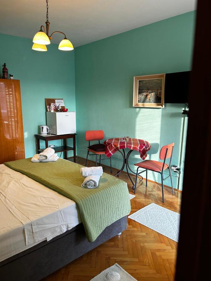 Soba Za Odmor Nika Hotel Kaštela Buitenkant foto