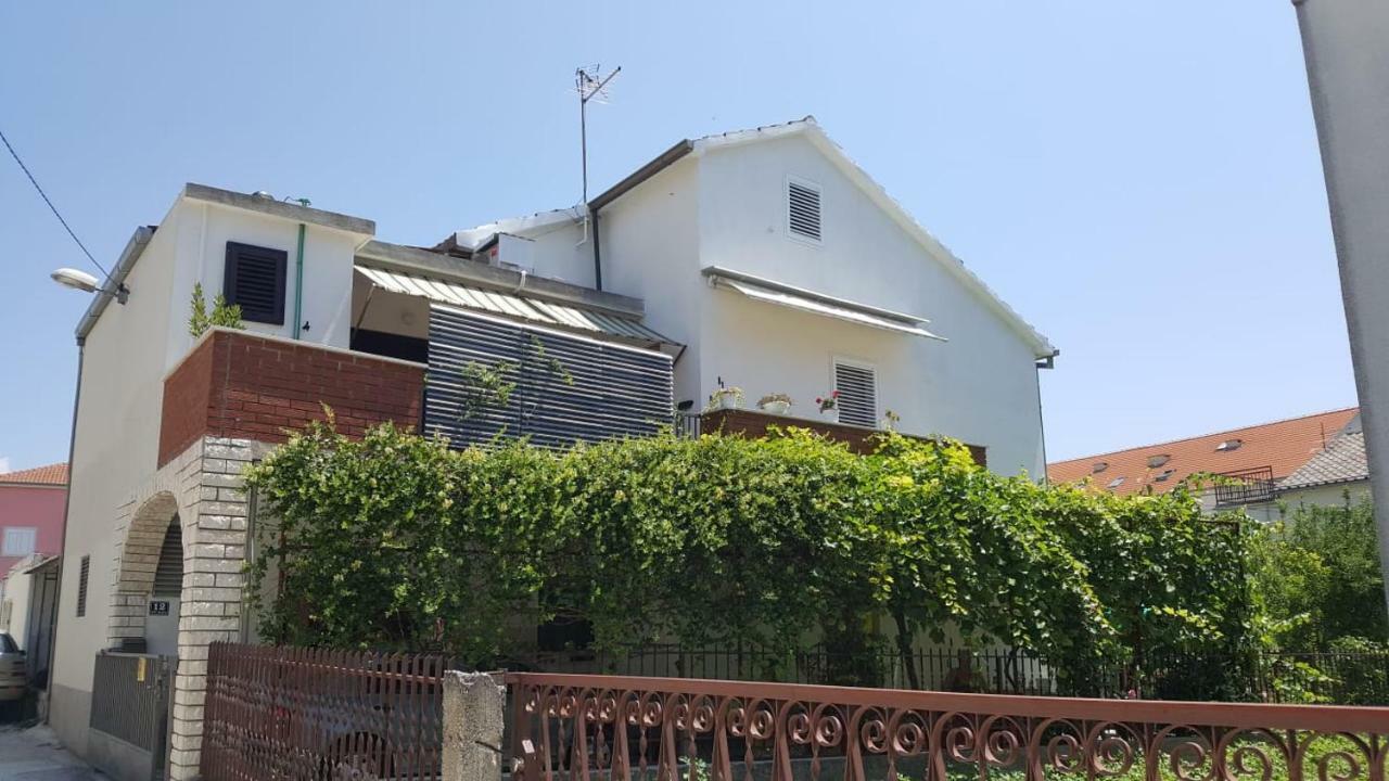 Soba Za Odmor Nika Hotel Kaštela Buitenkant foto